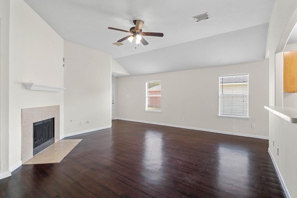 6631 Portlick Drive - Photo 3
