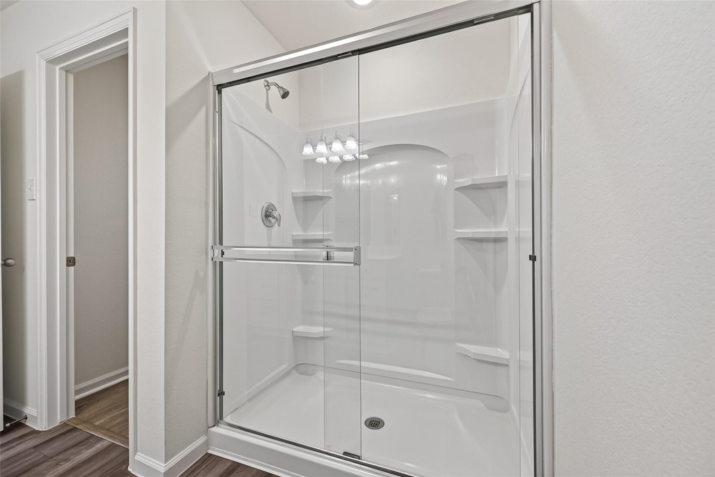 654 Amesbury Road - Photo 39