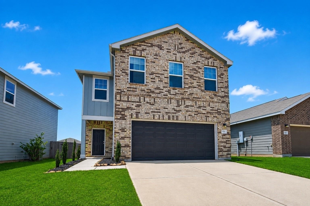 654 Amesbury Road - Photo 1