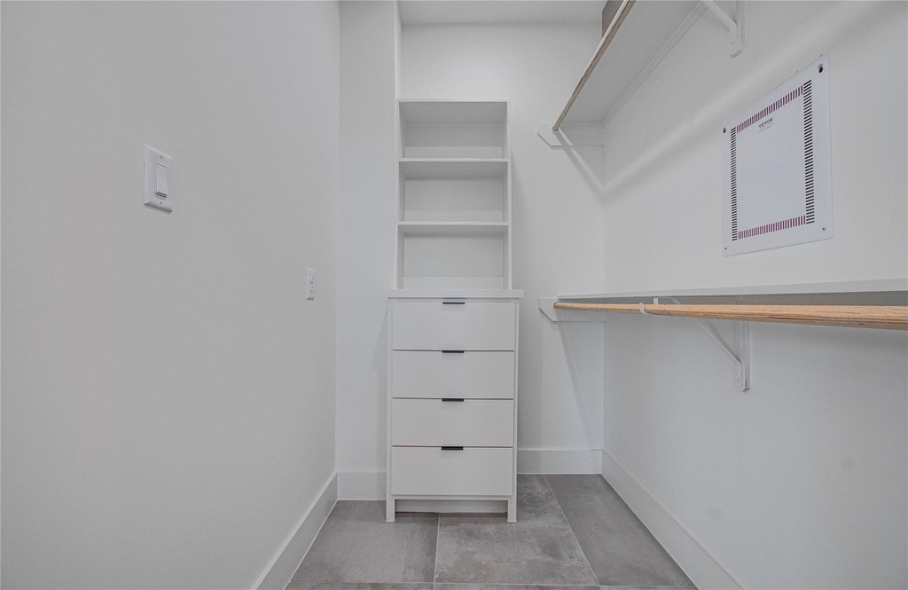 1506 Mckee Street - Photo 17