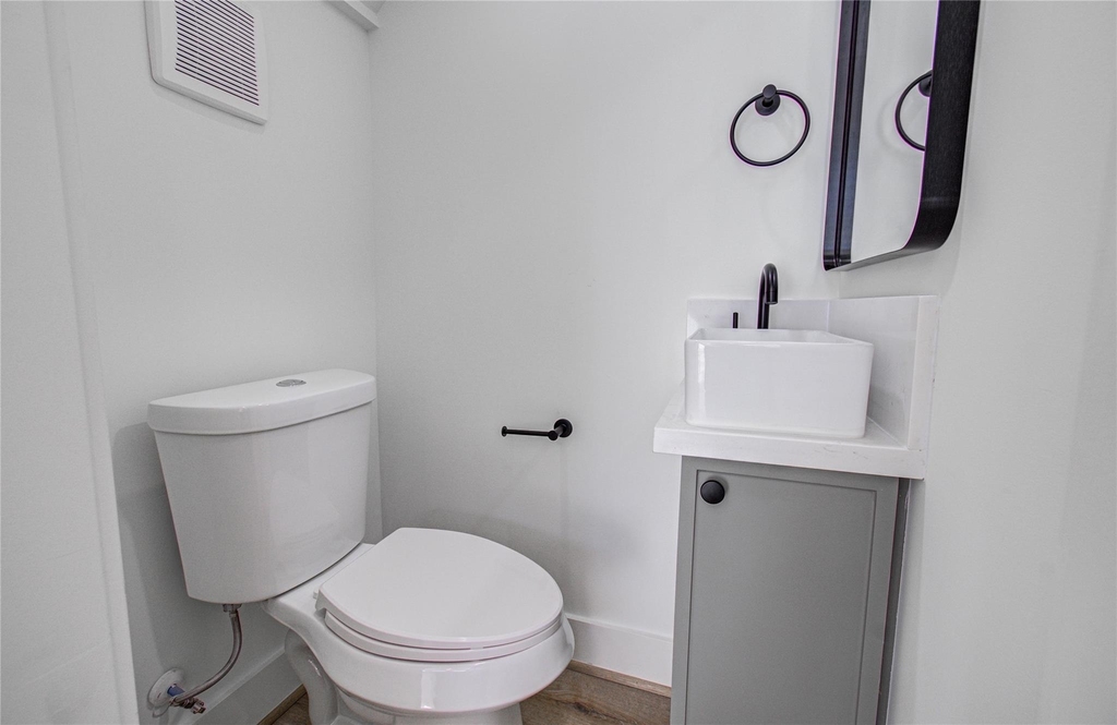 1506 Mckee Street - Photo 12