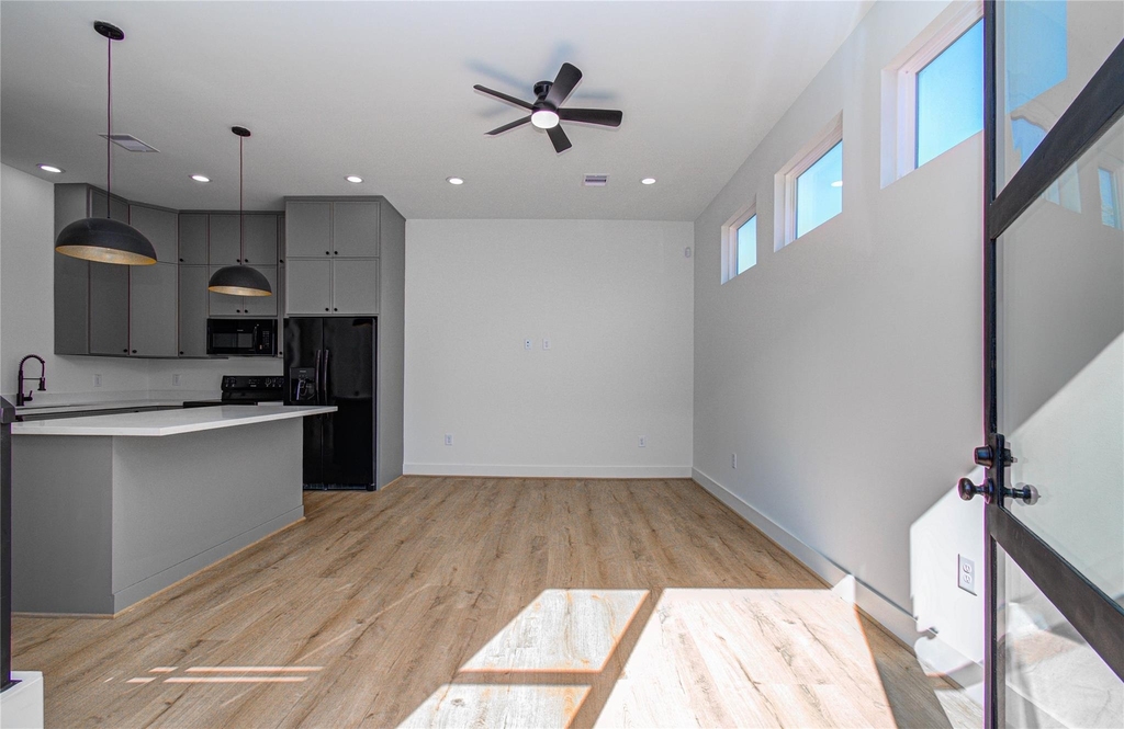 1506 Mckee Street - Photo 0