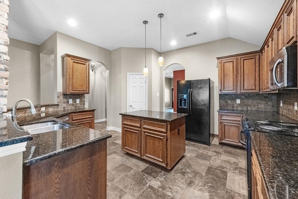 27723 Amy Willow Lane - Photo 8