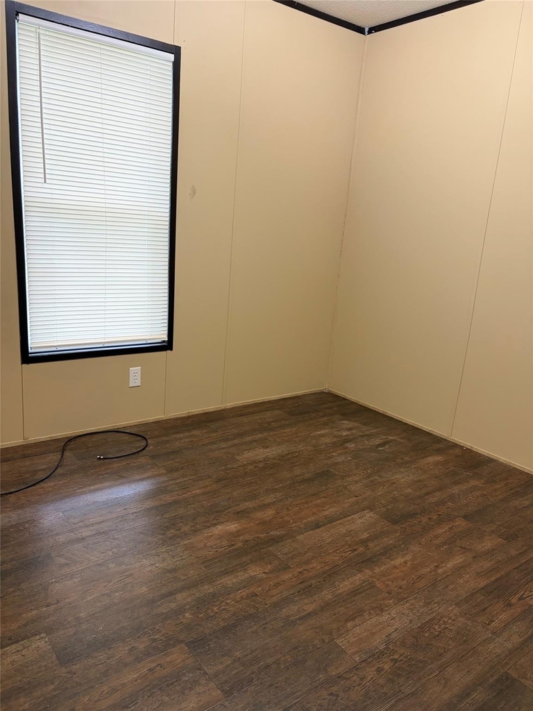 215 Live Oak Street - Photo 11