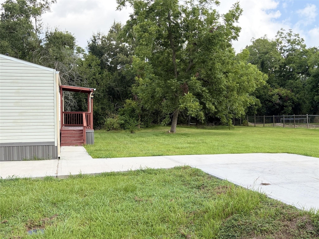 215 Live Oak Street - Photo 3