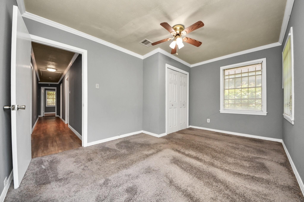 3214 Tuam St - Photo 28