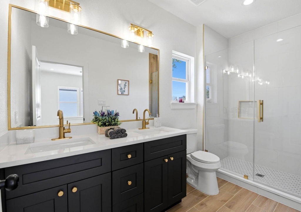 6113 Haight Street - Photo 17