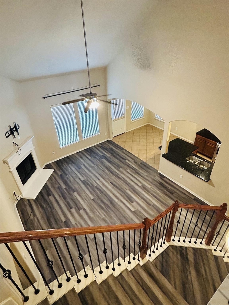 4423 Fenetre Forest Street - Photo 12