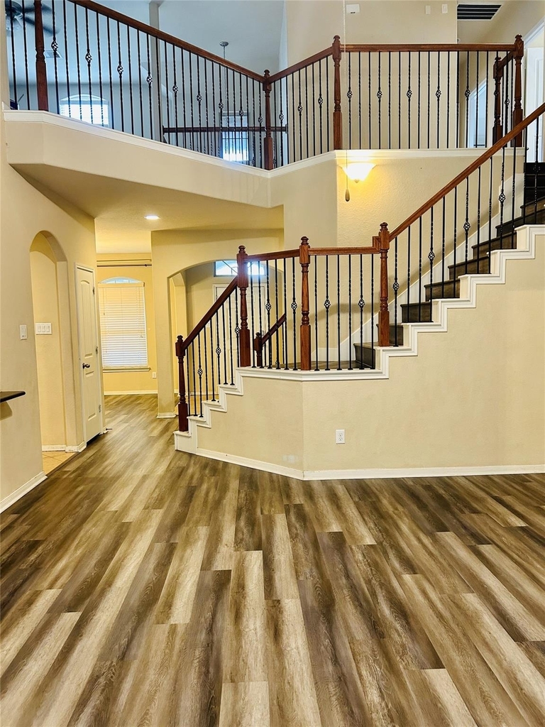 4423 Fenetre Forest Street - Photo 25