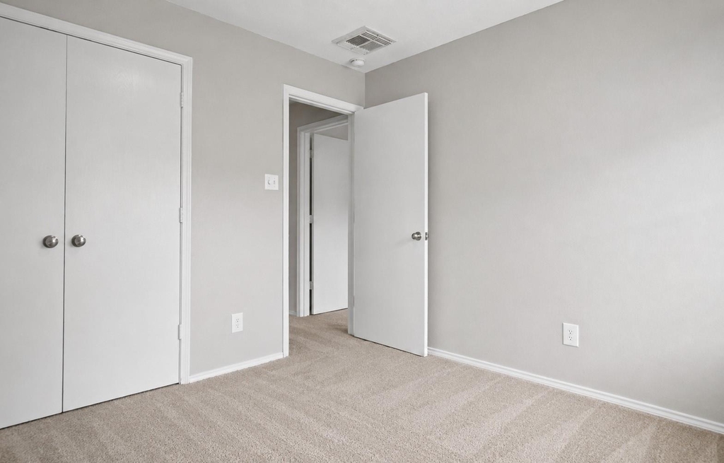 6 Thicket Grove Place - Photo 36