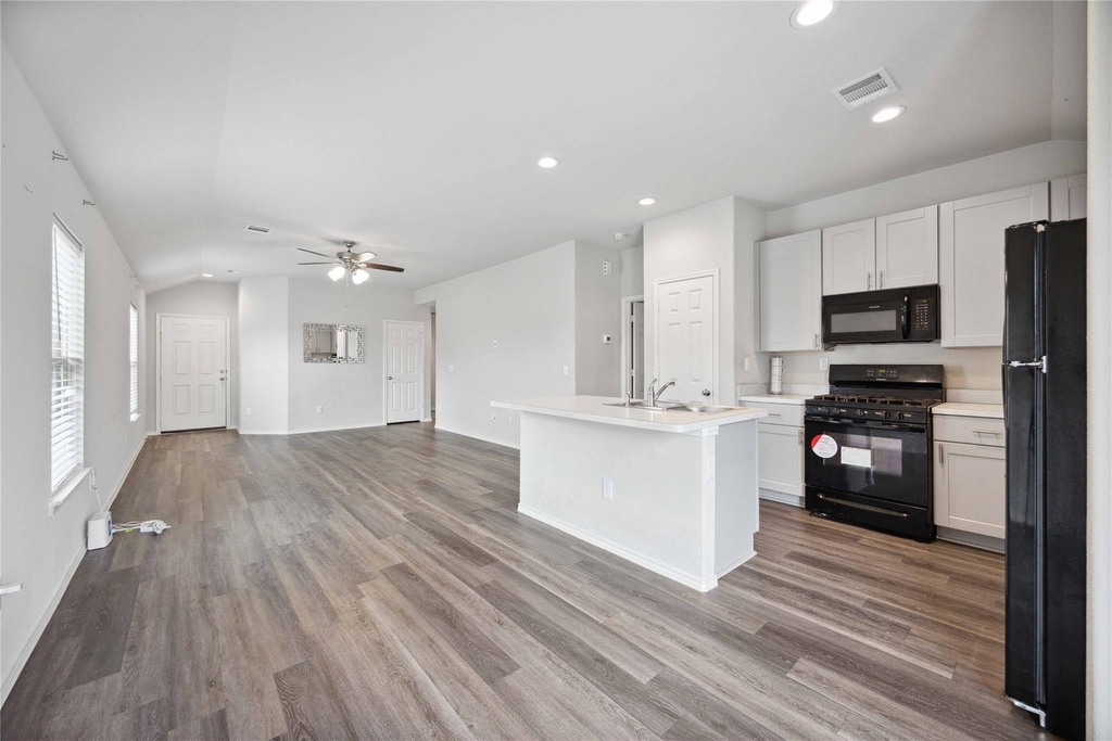 7907 Hollow Root Lane - Photo 5
