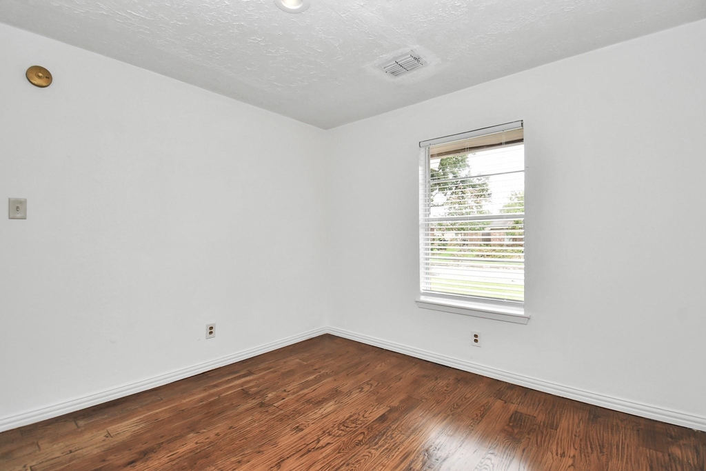 10131 Kent Towne Ln - Photo 33