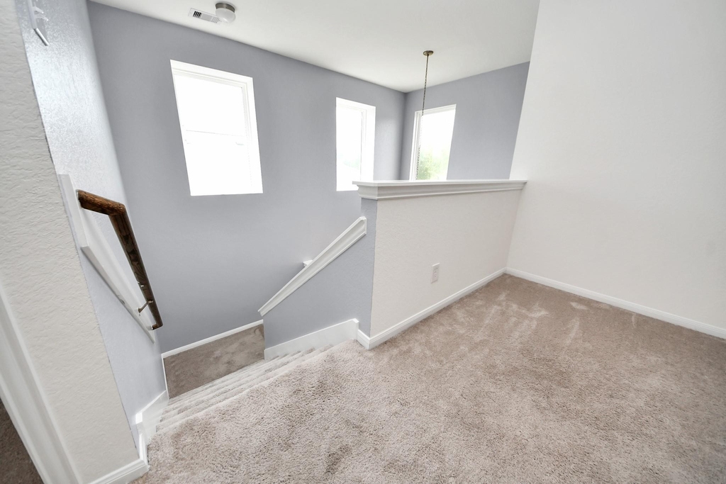 4919 Fairwater Court - Photo 18