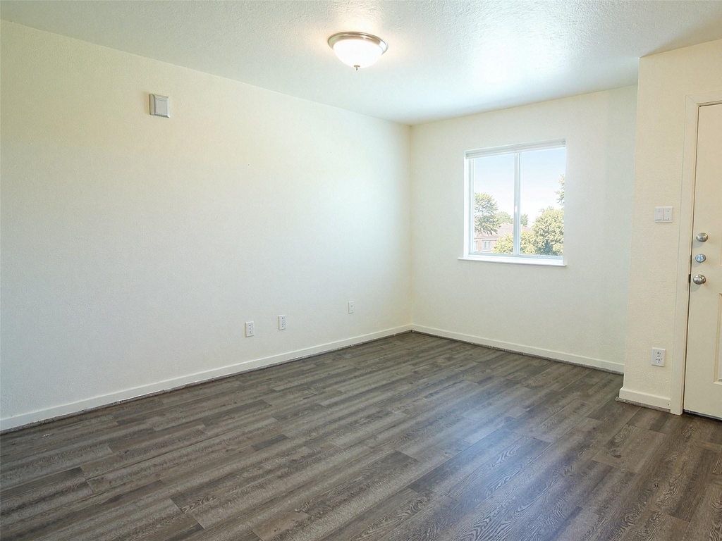 21155 Gosling Road - Photo 3