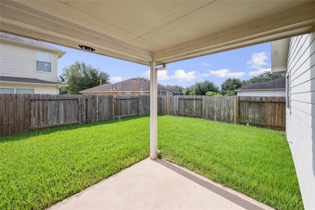 21314 Bella Flora Court - Photo 16