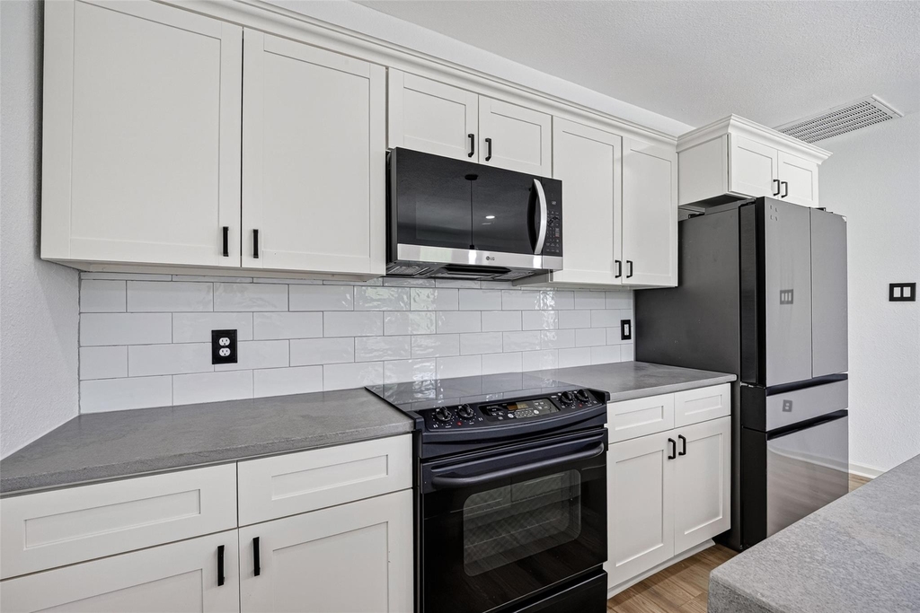 3701 Hutchins Street - Photo 15