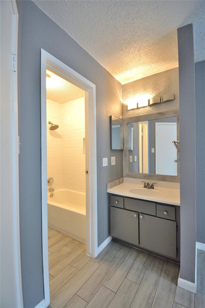 260 El Dorado Boulevard - Photo 9