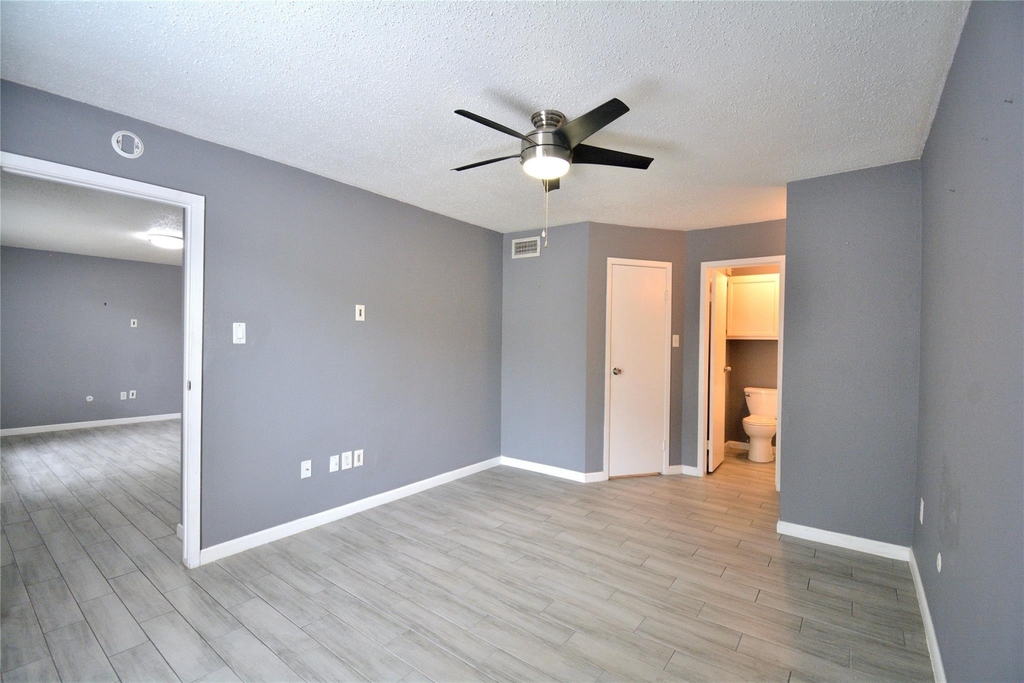 260 El Dorado Boulevard - Photo 8
