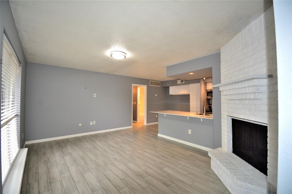 260 El Dorado Boulevard - Photo 3