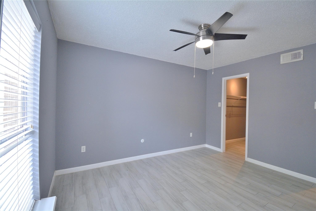 260 El Dorado Boulevard - Photo 6