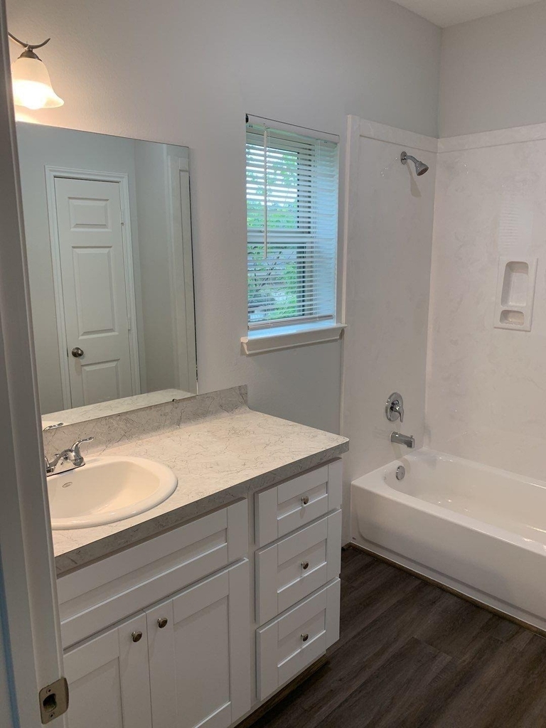 9026 Everglade - Photo 8
