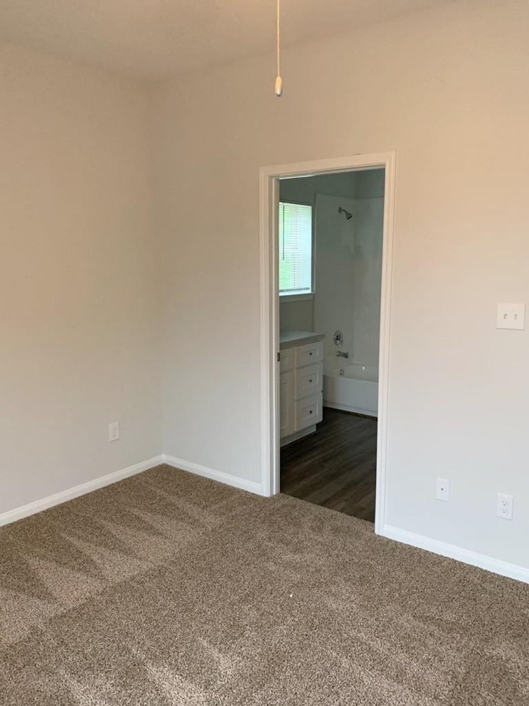 9026 Everglade - Photo 7