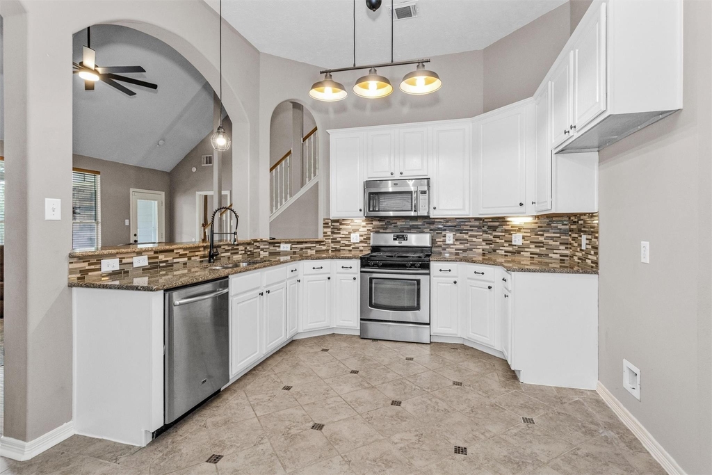 7223 Wedgewood Drive - Photo 16