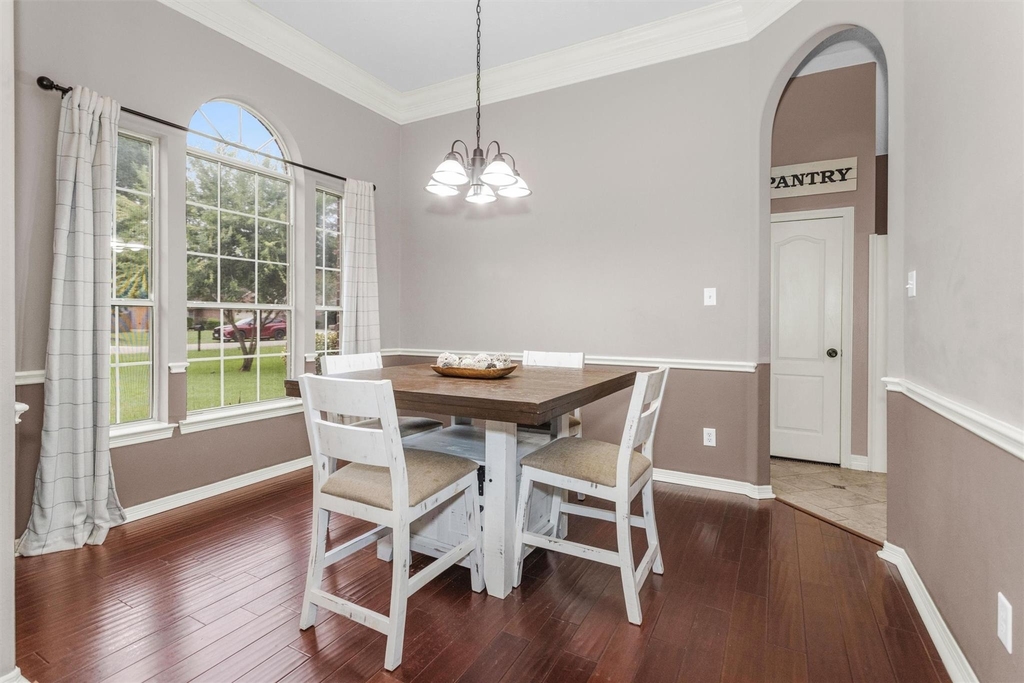 7223 Wedgewood Drive - Photo 8