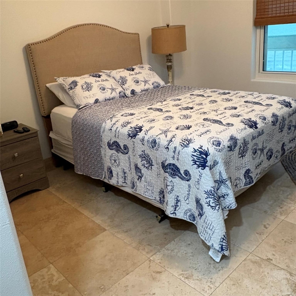 9420 Seawall Boulevard - Photo 6