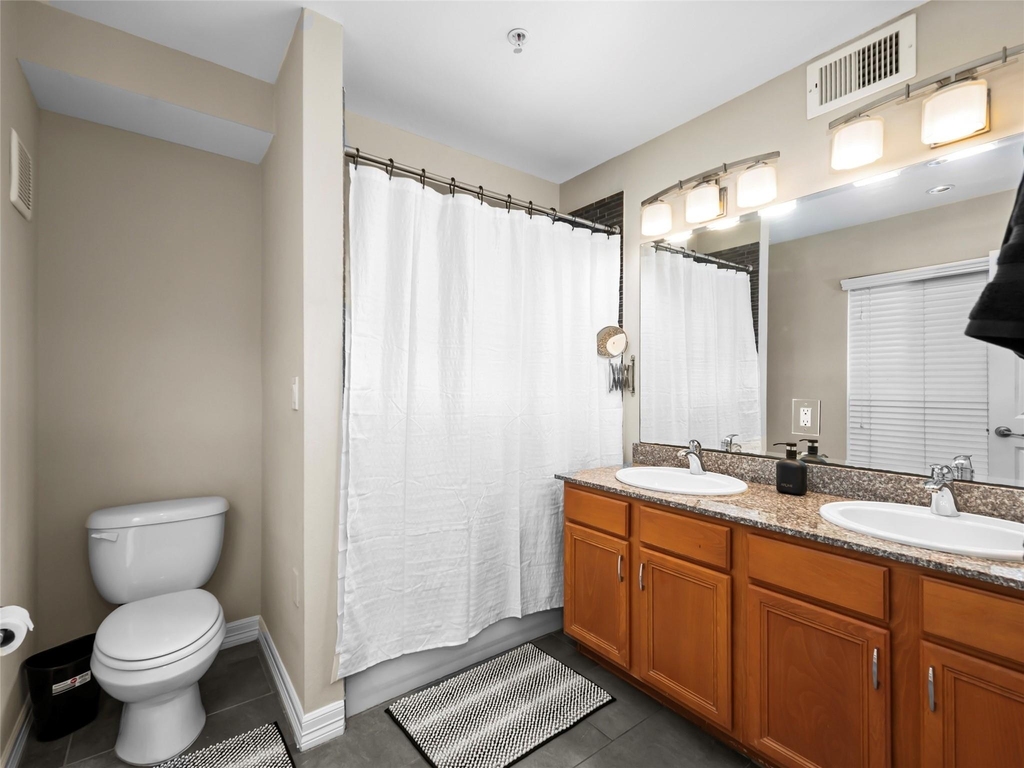 3501 Chenevert Street - Photo 15