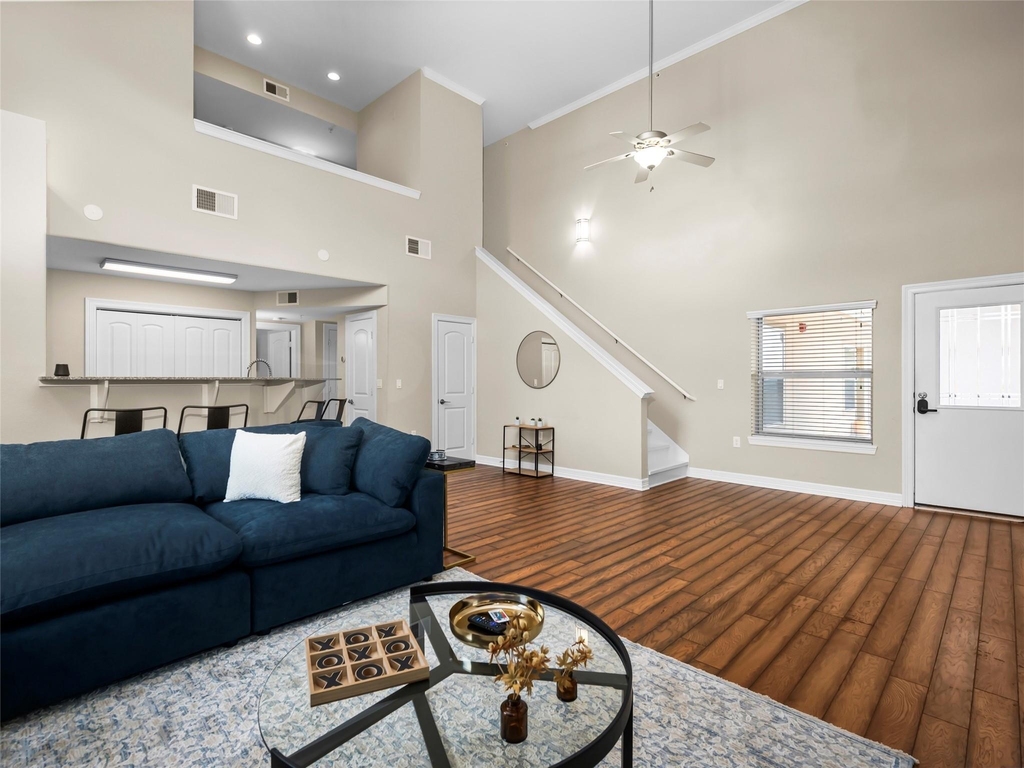 3501 Chenevert Street - Photo 9