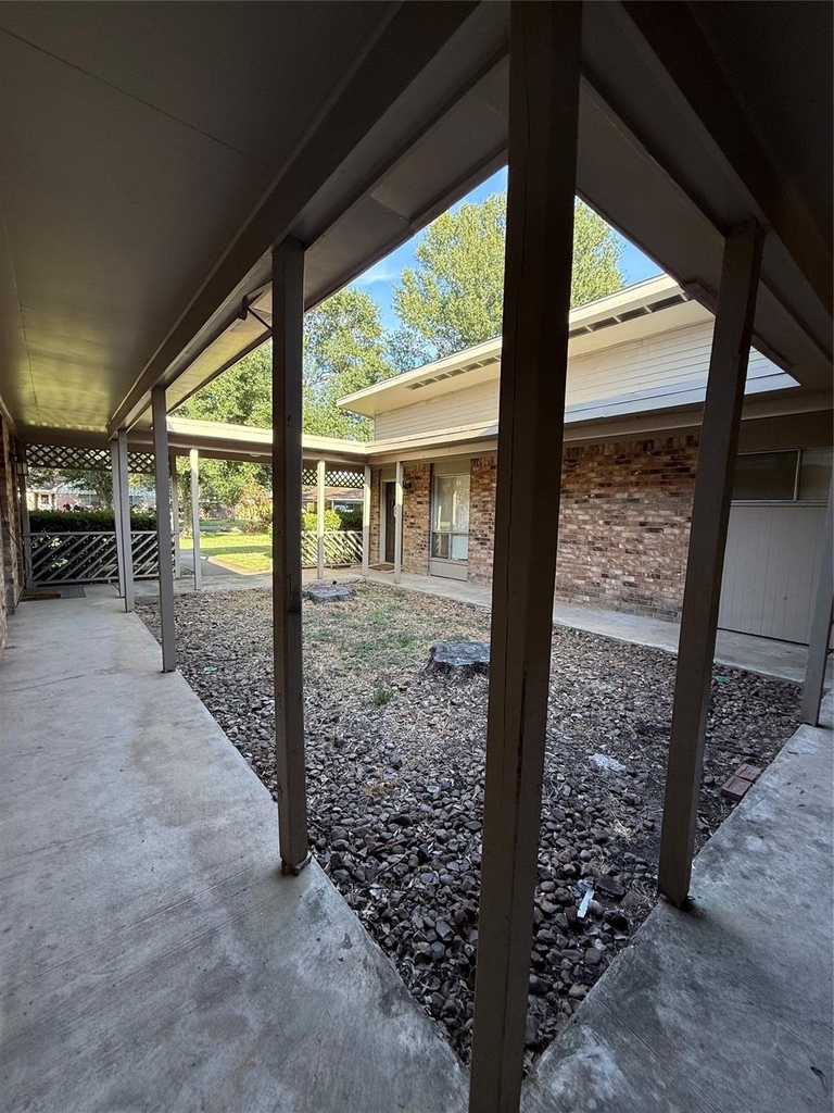 1503 Donovan Street - Photo 2
