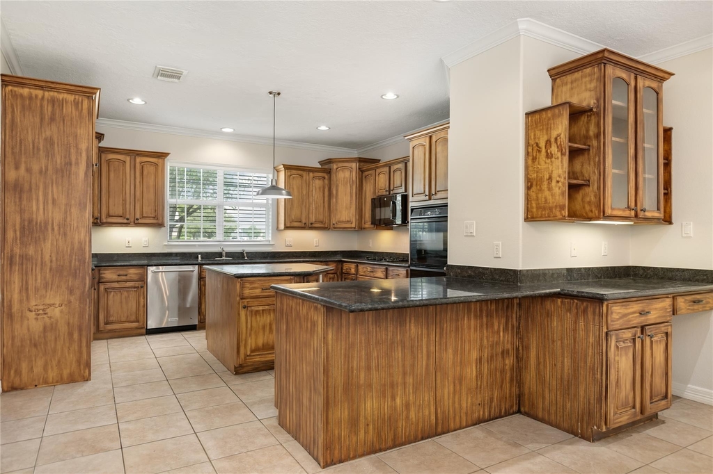 19907 Stone Lake Circle - Photo 38