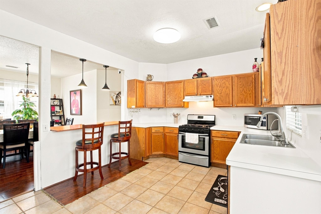 2910 Greenvalley Trail Drive - Photo 8