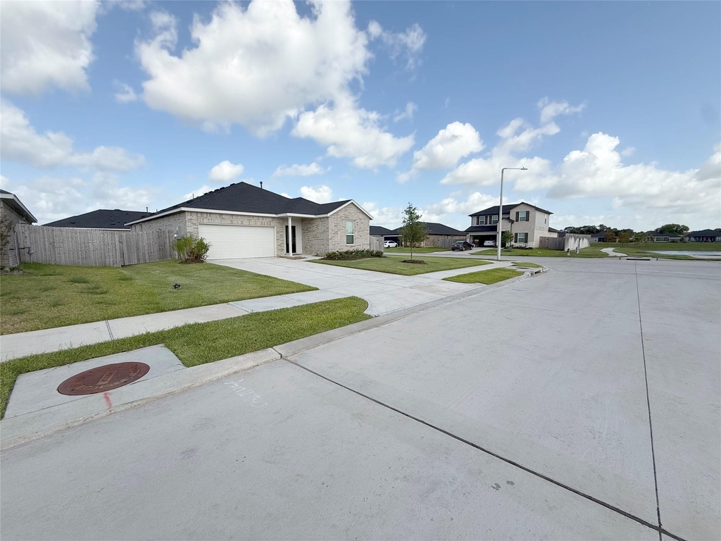 423 Amy Street - Photo 0
