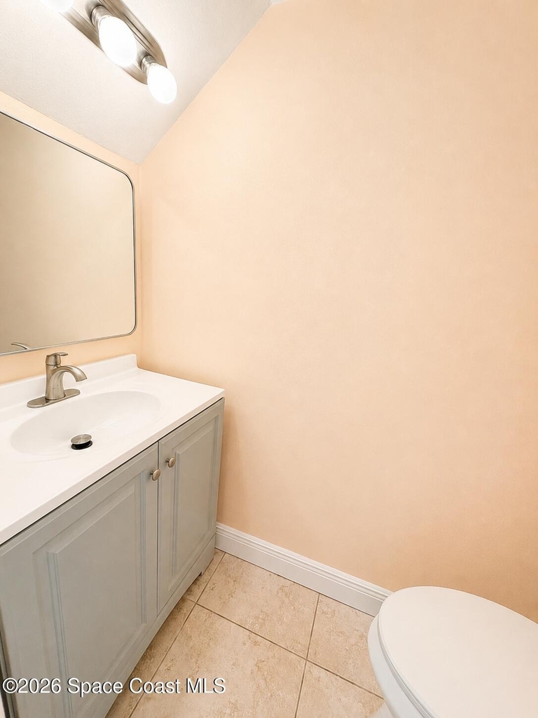 1300 Arlington Lane Ne - Photo 4