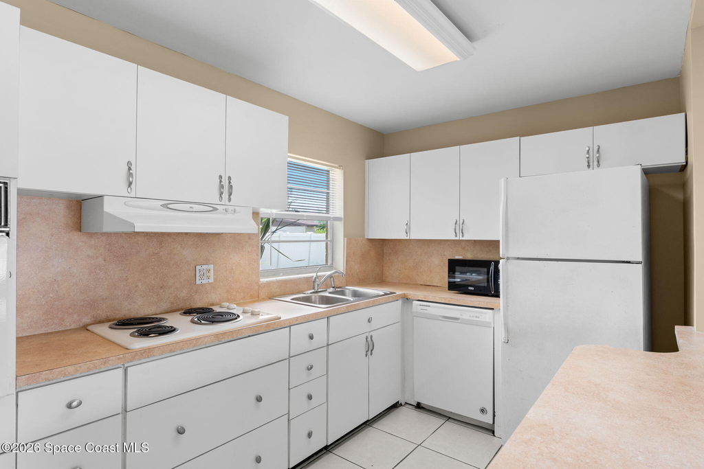 1833 Jackson Avenue - Photo 11