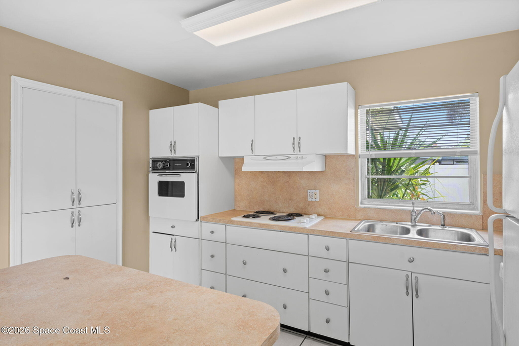 1833 Jackson Avenue - Photo 8