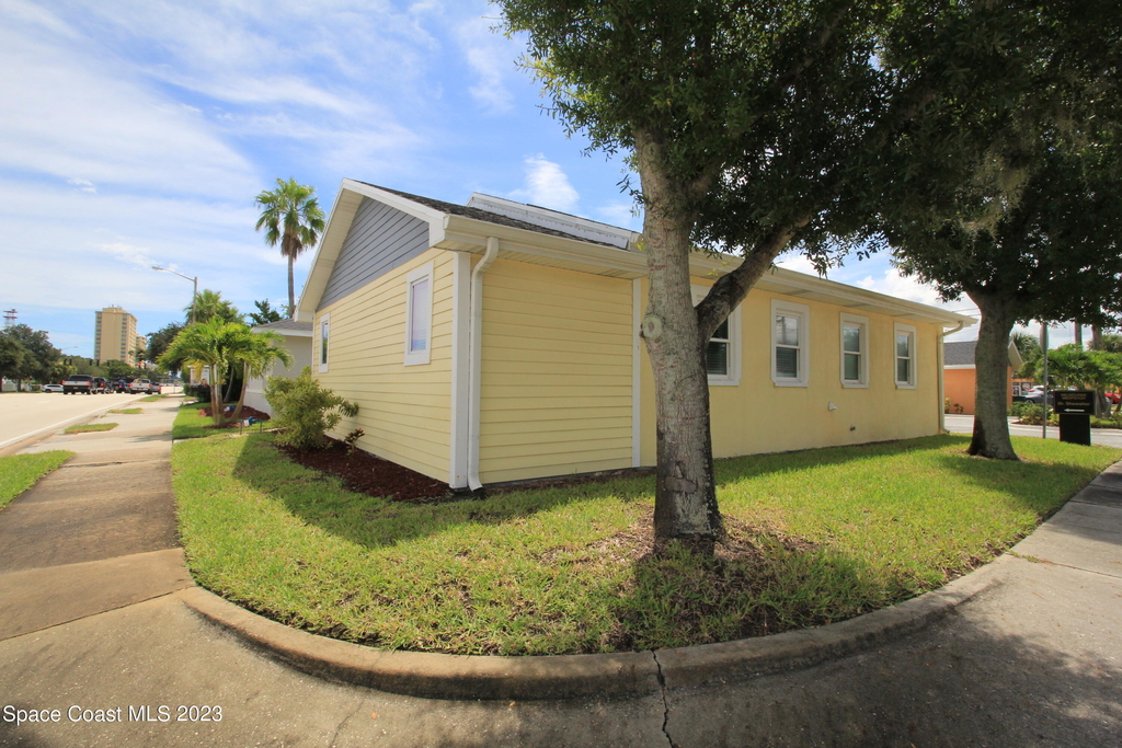 1905 Oak Street - Photo 13