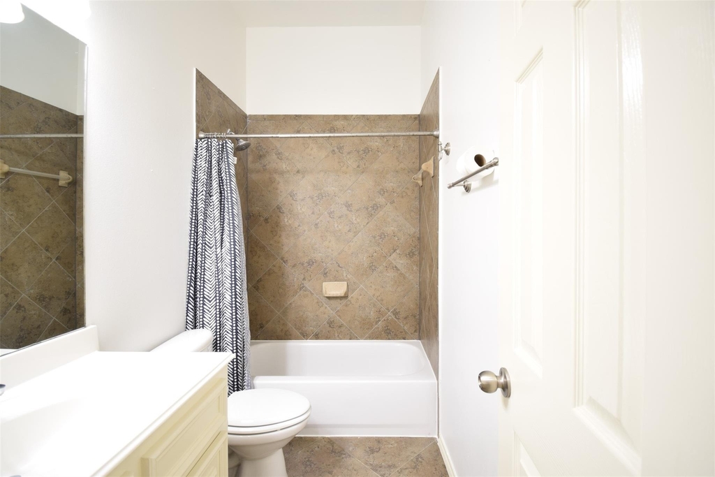 1511 Eden Meadows Drive - Photo 10