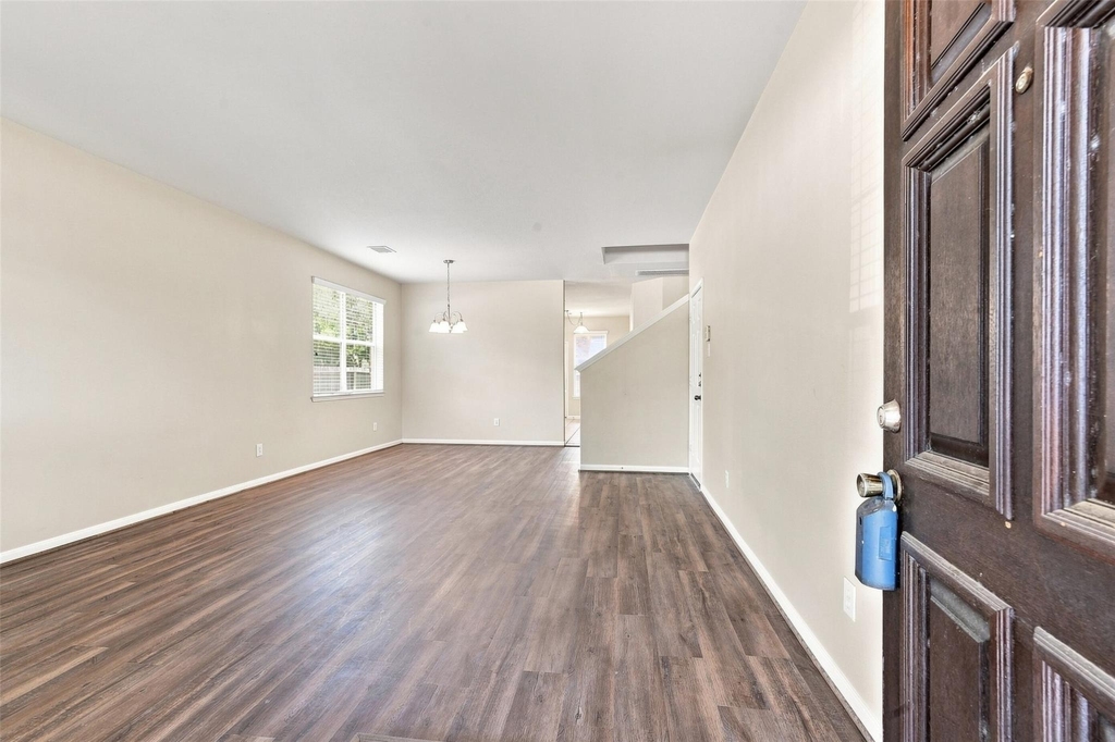 16726 Vivian Point Lane - Photo 5