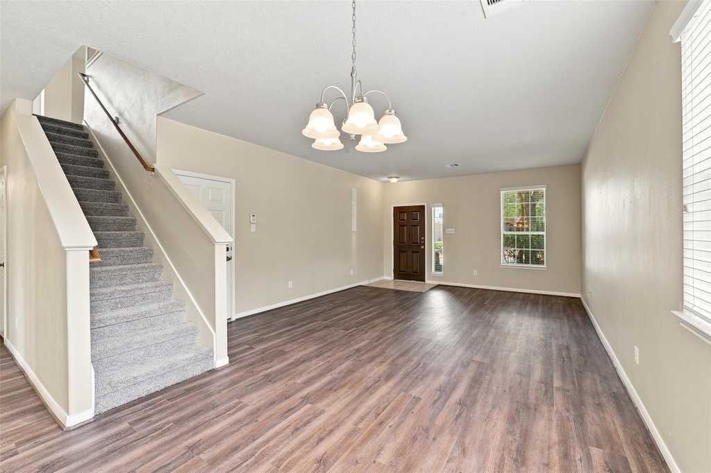 16726 Vivian Point Lane - Photo 18
