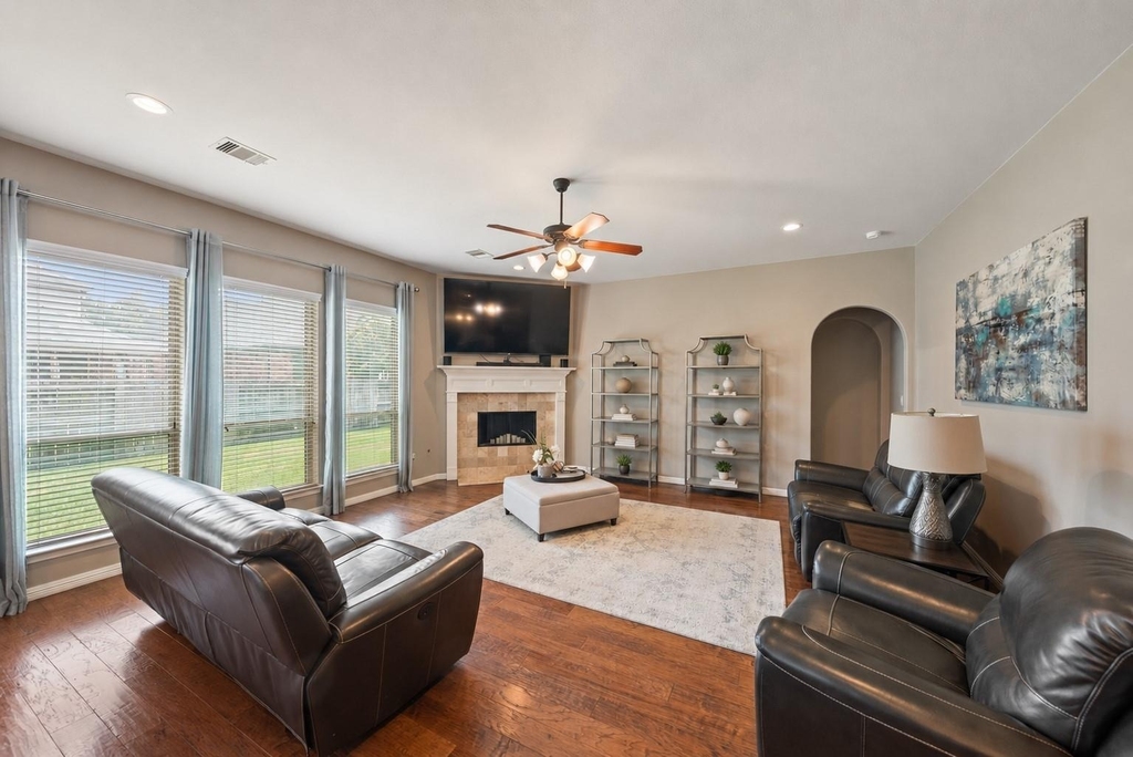 8126 Threadtail Street - Photo 8