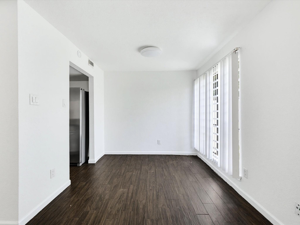 9548 Pagewood Lane - Photo 6