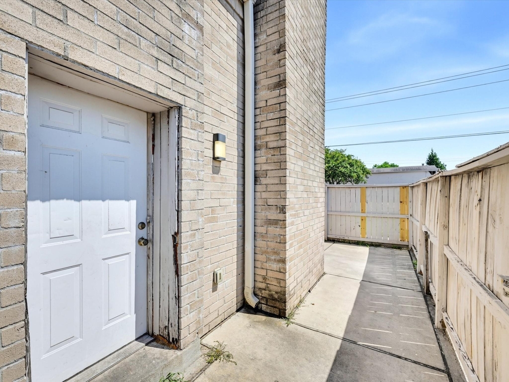 9548 Pagewood Lane - Photo 22