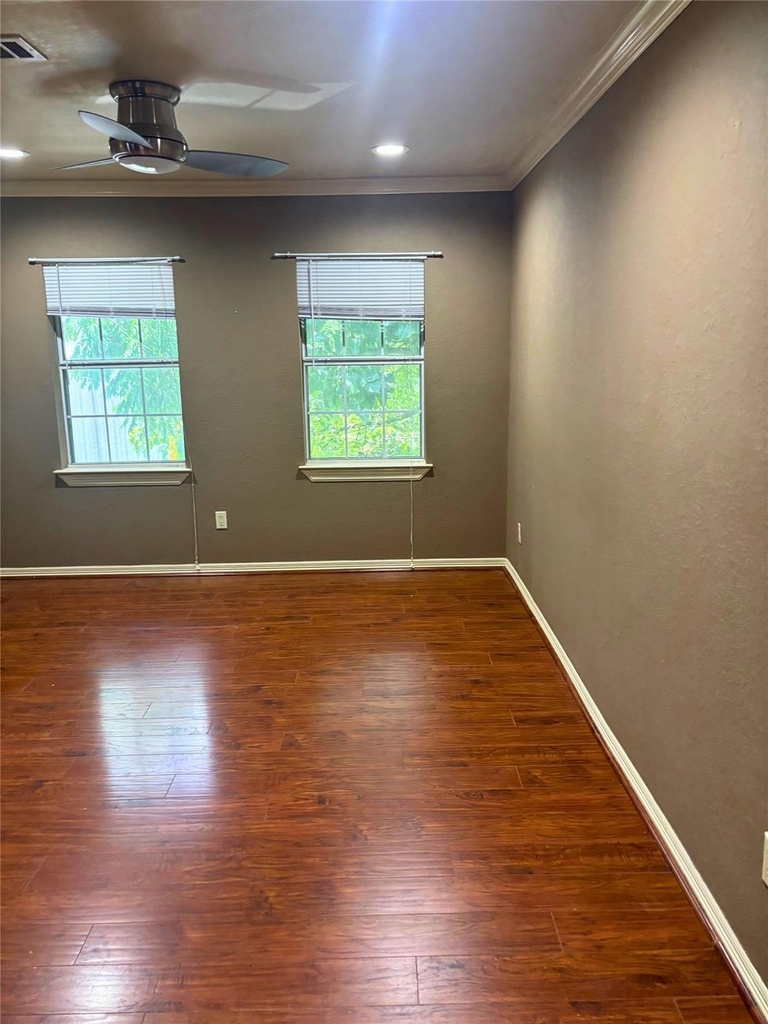 2030 Portsmouth Street - Photo 7
