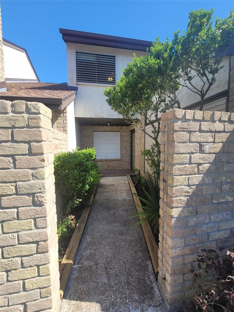 7523 Beaudelaire Circle - Photo 1