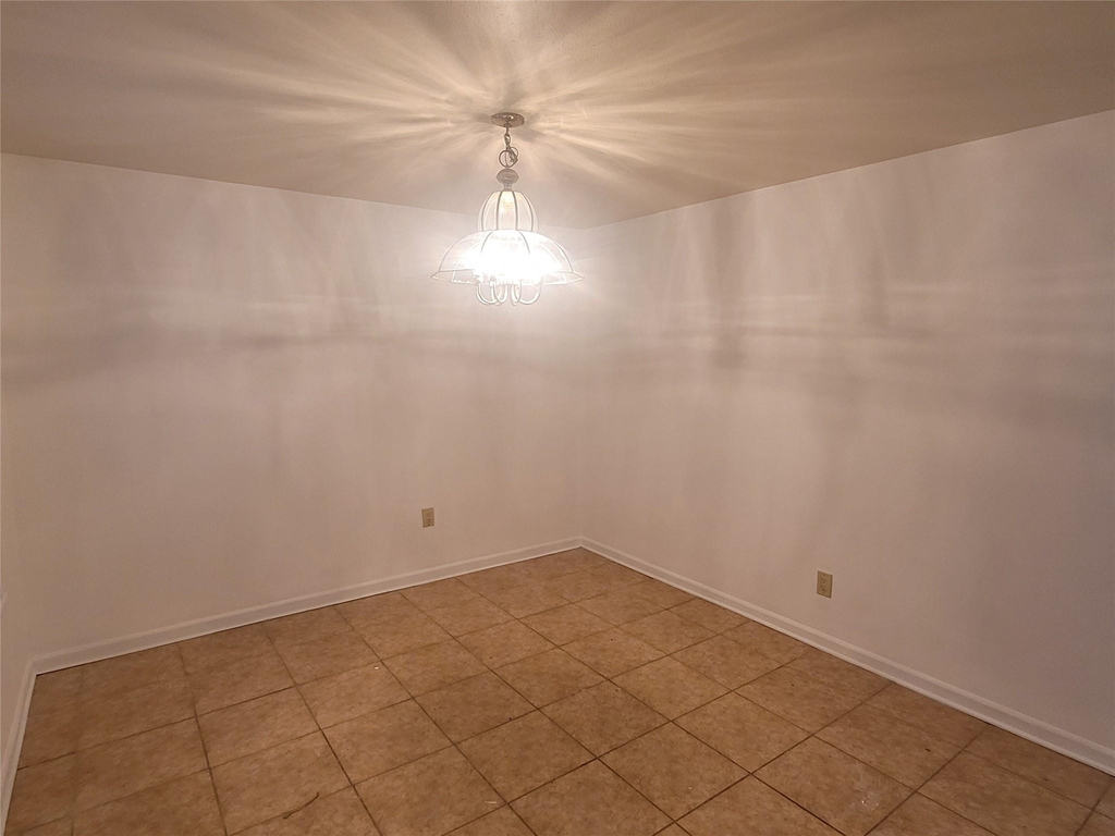 7523 Beaudelaire Circle - Photo 12