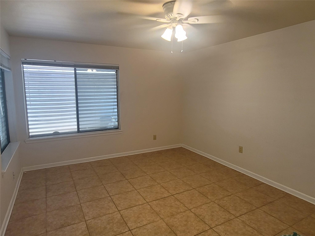 7523 Beaudelaire Circle - Photo 10