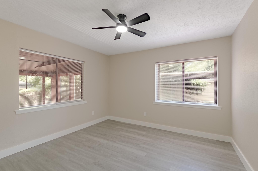 1107 W Dogwood Street - Photo 6